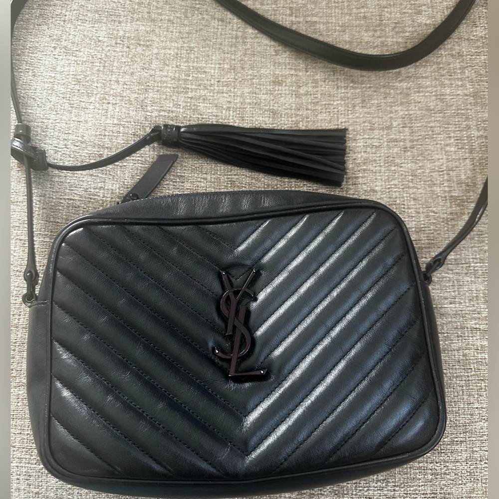 Yves Saint Laurent Black Chevron Leather Lou Camera Monogram Purse Bag YSL